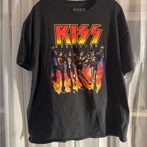 Kiss Black Graphic Tee- grunge, music, Y2K